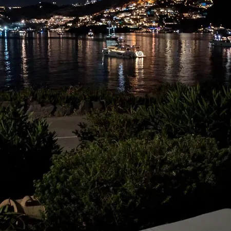 Beautiful House With Stunning Views In Costa Ilios Дом отдыха