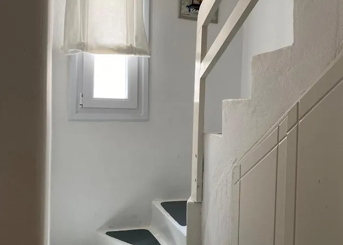 Beautiful House With Stunning Views In Costa Ilios Semesterbostad